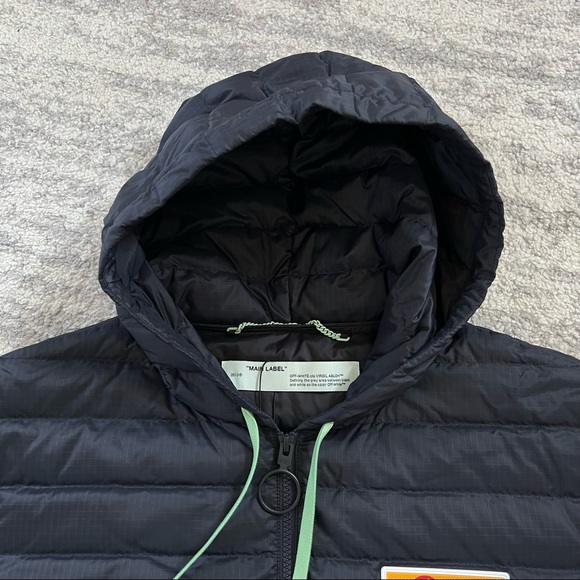 🎊HP!!🎉🖤 NWT🖤 OFF-WHITE Packable Hooded Puffer Jacket - Picture 7 of 16